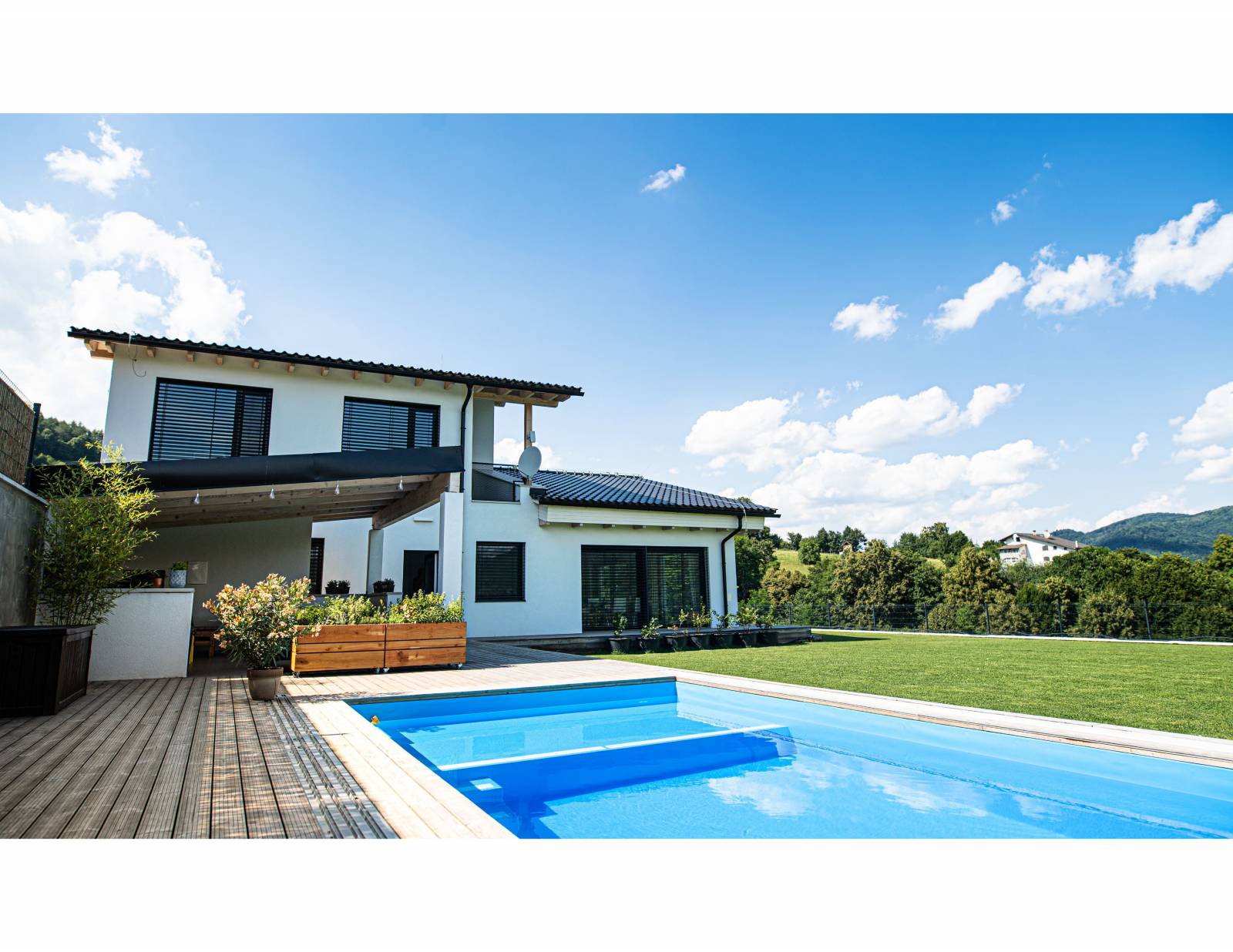 Aménagement extérieur à Anse par un pisciniste paysagiste dans le Beaujolais