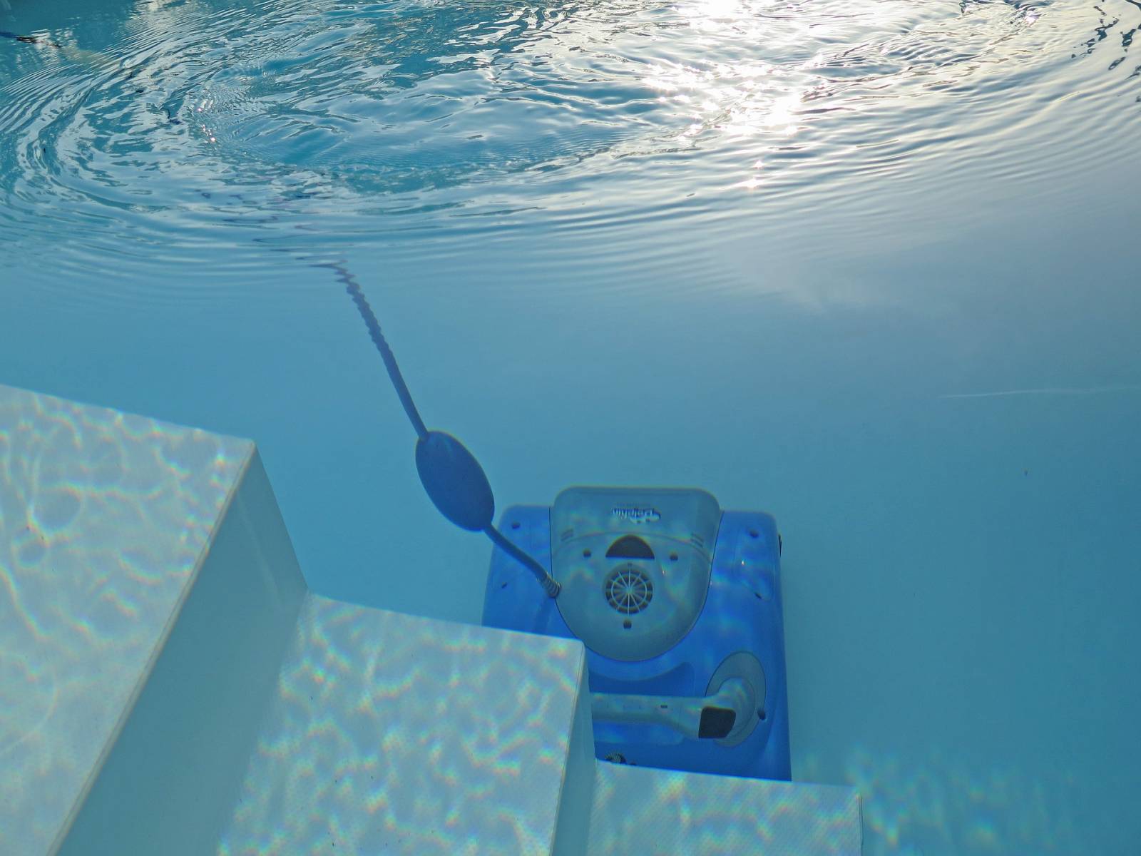 Acheter un robot piscine dans un magasin de piscine à Villefranche sur Saône